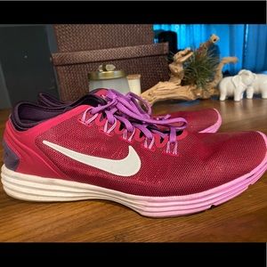 NIKE Training Hyperworkout+